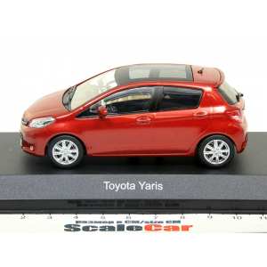 1/43 Toyota Yaris 2011 красный мет.