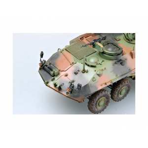 1/35 American armored personnel carrier of the US Marine Corps LAV-R