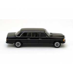 1/43 Mercedes-Benz V123 Lang Limousine 1978 Black