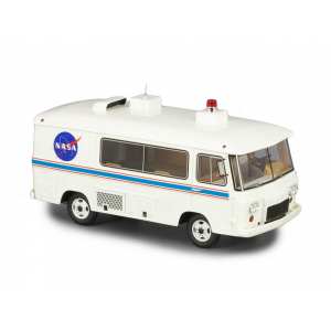 1/43 Clark Cortez Astronaut Van Apollo 11 NASA 1969 белый