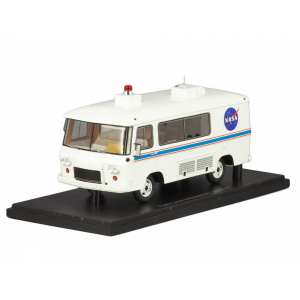 1/43 Clark Cortez Astronaut Van Apollo 11 NASA 1969 белый