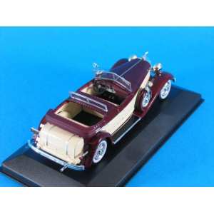 1/43 Chrysler CUSTOM IMPERIAL LE BARON 1933