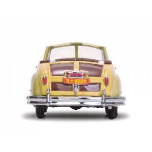 1/43 Chrysler Town & Country 1947 Yellow Lustre желтый