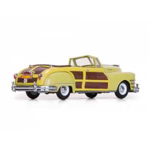 1/43 Chrysler Town & Country 1947 Yellow Lustre желтый