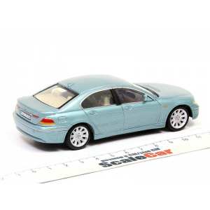 1/43 BMW 745i E65 светло-зеленый