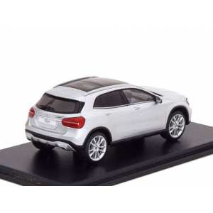 1/43 Mercedes-Benz GLA 250 2017 серебристый