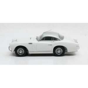 1/43 PEGASO Z-102 Series II Berlinetta Saoutchik 1954 белый/серебристый