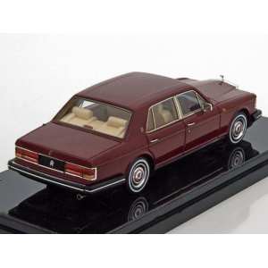 1/43 Rolls-Royce Silver Spirit 1980 бордовый