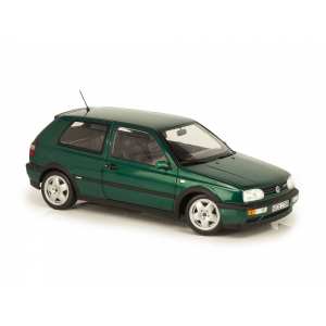 1/18 Volkswagen Golf VR6 (Golf III) 3-двери 1996 зеленый металлик