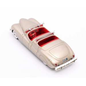 1/43 Chrysler Newport Dual Cowl Phaeton LeBaron 1941 золотистый с красным салоном