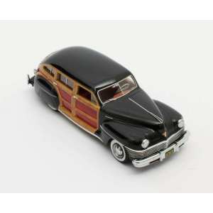 1/43 Chrysler Town & Country Wagon 1942 черный с отделкой под дерево