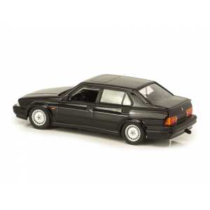 1/43 Alfa Romeo 75 V6 America 1987 черный