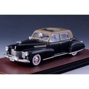 1/43 Cadillac Series 60 Special 1941 черный с коричневым