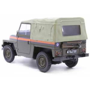 1/43 Land Rover Series III 1/2 Ton Lightweight Soft Top Raf Police (Военная Полиция) 1970