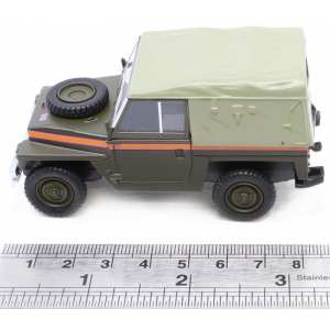 1/43 Land Rover Series III 1/2 Ton Lightweight Soft Top Raf Police (Военная Полиция) 1970