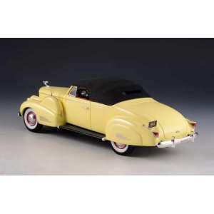 1/43 Cadillac V16 Convertible Coupe (закрытый) 1938 бежевый