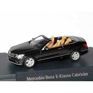 1/87 Mercedes-Benz E-Klasse Cabrio (A207) черный