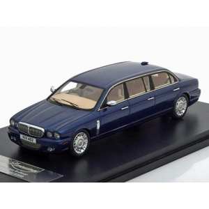 1/43 Daimler Super Eight Wilcox Limousine (X358) 1995 синий