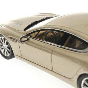 1/43 Aston Martin RAPIDE - GENEVA 2010 - SILVER BLONDE