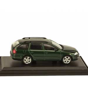 1/43 Skoda Octavia Combi 2004 зеленый металлик