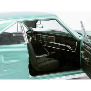 1/18 Dodge Coronet R/T, medium turquoise 1967