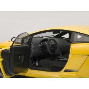 1/18 LAMBORGHINI GALLARDO LP570-4 SUPERLEGGERA 2010 (METALLIC YELLOW)