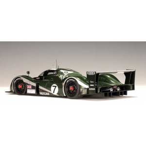 1/18 Bentley Speed 8 победитель 24h LeMans 2003 7 R.Capello/T.Kristensen/G.Smith
