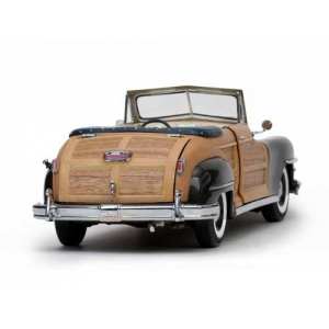 1/18 Chrysler Town & Country Convertible 1948 gunmetal grey/woody серый с отделкой деревом