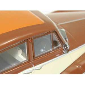 1/43 Rolls Royce Silver Cloud Hooper Empress 1955 коричневый с бежевым