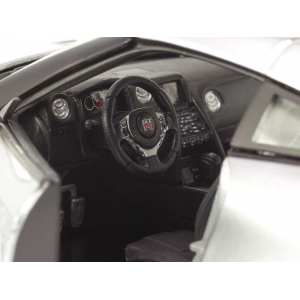 1/18 Nissan Skyline GTR R35 2009 серебристый