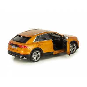 1/18 Audi Q8 2018 оранжевый металлик
