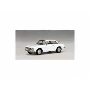 1/43 Alfa Romeo 1750 GTV 1967 белый