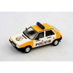 1/43 Škoda Favorit Military Traffic Police (военная полиция Чехословакии) 1992