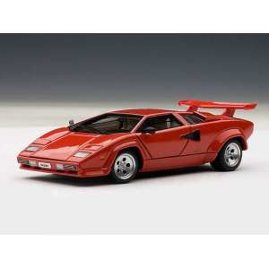 1/43 Lamborghini Countach 5000 S (Red) (все открывается)