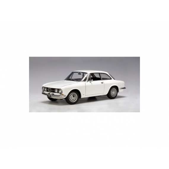 1/18 Alfa Romeo 1750 GTV 1967 (LHD) ,белый