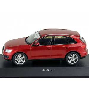 1/43 Audi Q5 granatred-metallic 2008