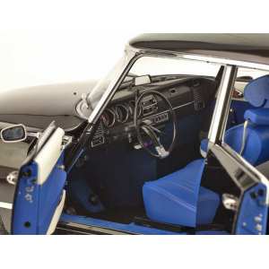 1/8 Citroen DS21 1970 черный с синим салоном