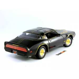 1/18 Pontiac Firebird 1980 Smokey & The Bandit II Смоки и Бандит 2 черный