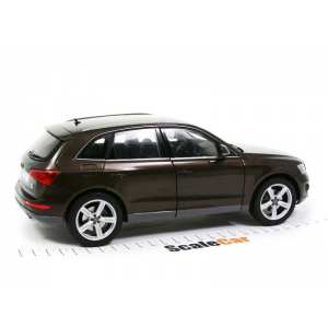 1/18 Audi Q5 (Teak brown)