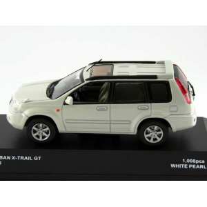 1/43 Nissan X-TRAIL GT 2005 (WHITE PEARL)