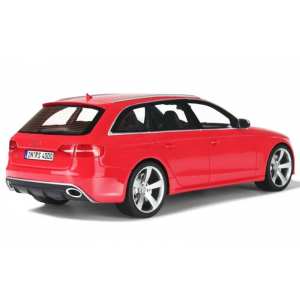 1/18 Audi RS4 Avant красный