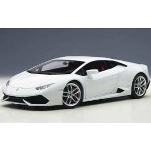 1/18 Lamborghini Huracan LP610-4 2014 белый металлик