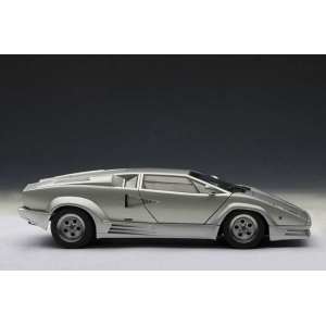 1/18 Lamborghini Countach 1990 последний произведенный экземпляр, серый металлик