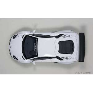 1/18 Lamborghini Aventador LB Performance белый