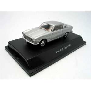 1/43 Fiat 2300 Coupe 1961 серый