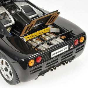 1/12 McLaren F1 ROADCAR - 1994 - BLUE METALLIC