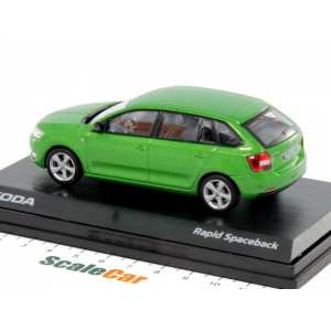 1/43 Škoda Rapid Spaceback 2014 зеленый мет.