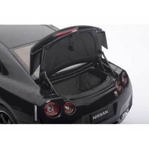 1/18 Nissan GT-R (R35) SPEC V (ULTIMATE OPAL BLACK)