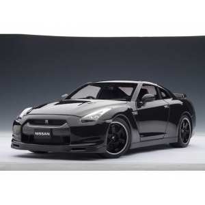 1/18 Nissan GT-R (R35) SPEC V (ULTIMATE OPAL BLACK)