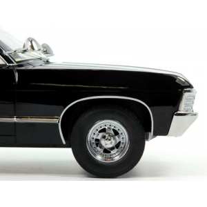 1/18 Chevrolet Impala Sports Sedan 1967 из сериала Supernatural (Сверхъестественное)